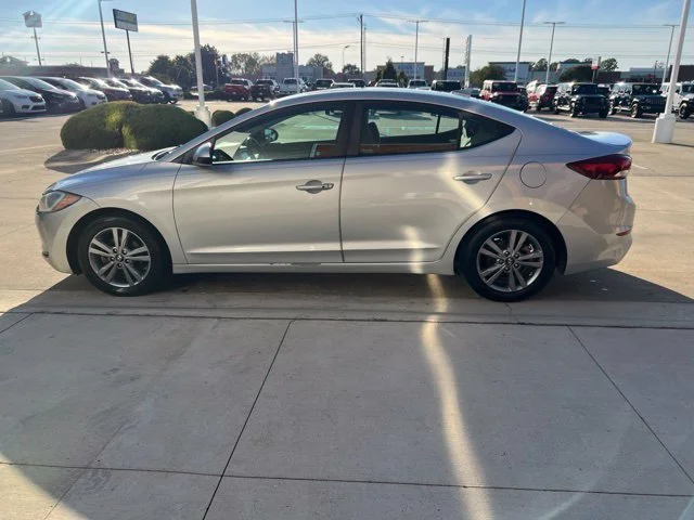 Used 2018 Silver Hyundai Value Edition image 6