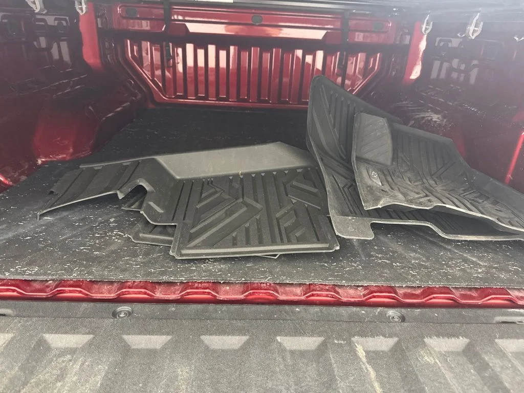 Used 2023 Red Chevrolet LT image 28