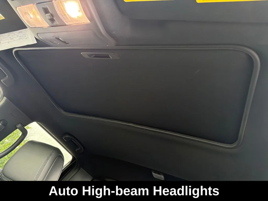 Used 2022 Beige Nissan PRO-4X image 26