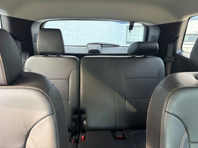Used 2019 Graphite Metallic Chevrolet LT Leather image 28