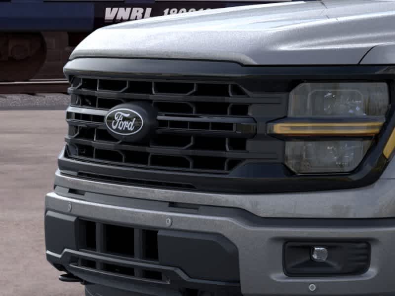 New 2026 Carbonized Gray Metallic Ford XLT image 17