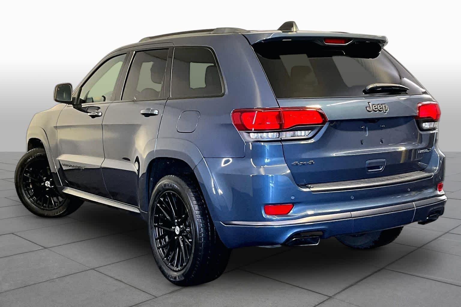 Used 2019 Slate Blue Pearl Coat Jeep Limited X image 12