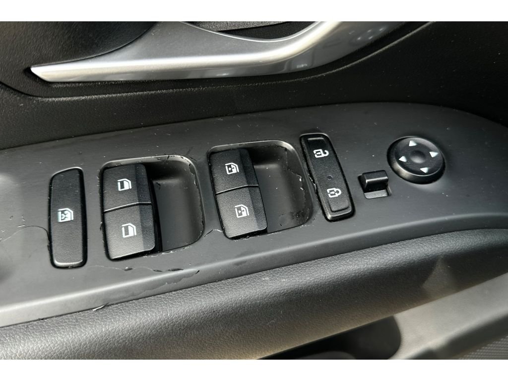Used 2022 Phantom Black Hyundai SEL image 12