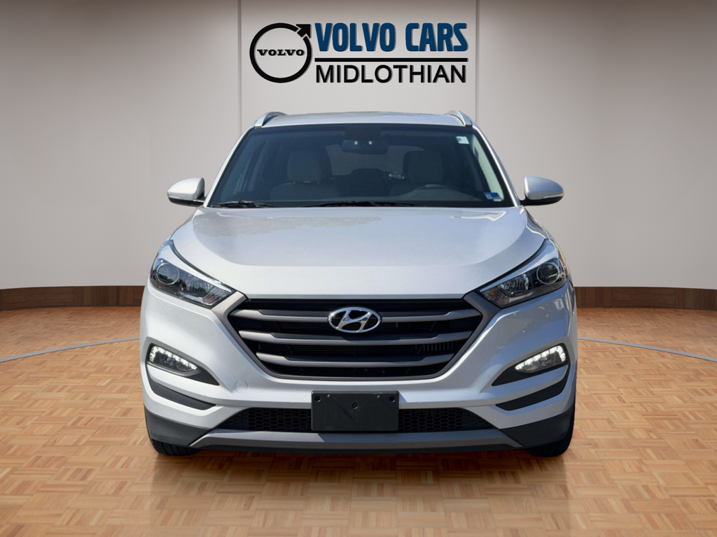 Used 2016 Silver Hyundai Eco image 23