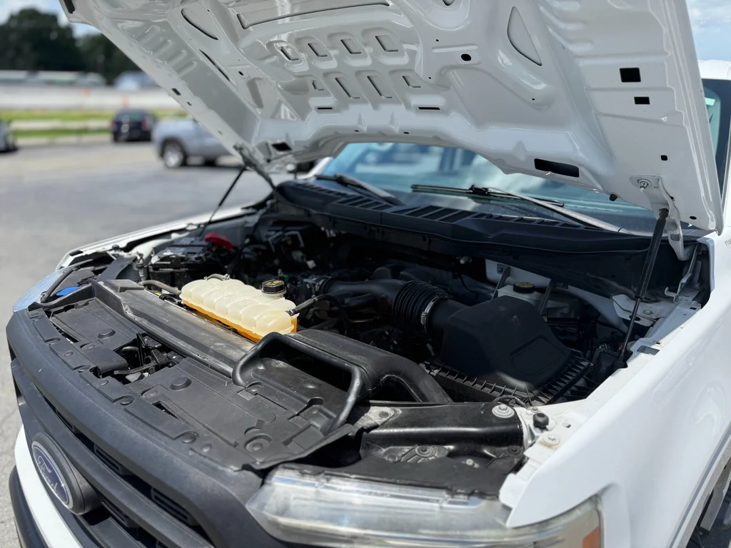Used 2022 Oxford White Ford XL image 21