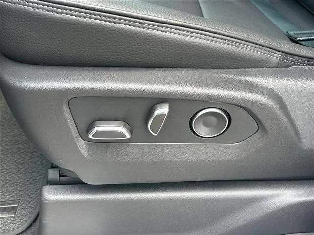 New 2026 Glacier White Tricoat GMC Denali image 29