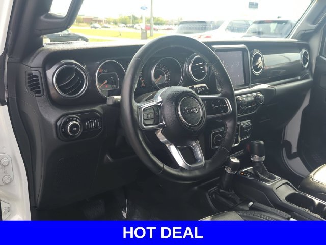 Used 2021 White Jeep Unlimited Sahara Altitude image 11