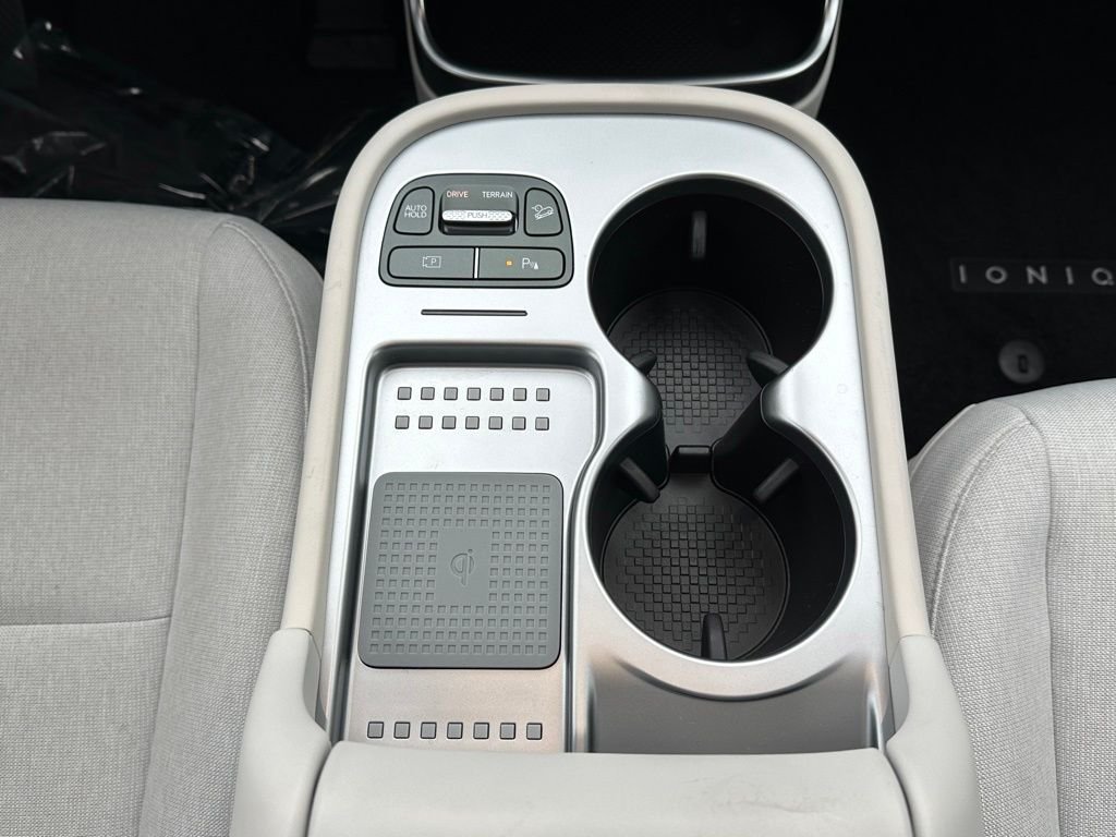 2026 Hyundai IONIQ 9 SE - Photo 18