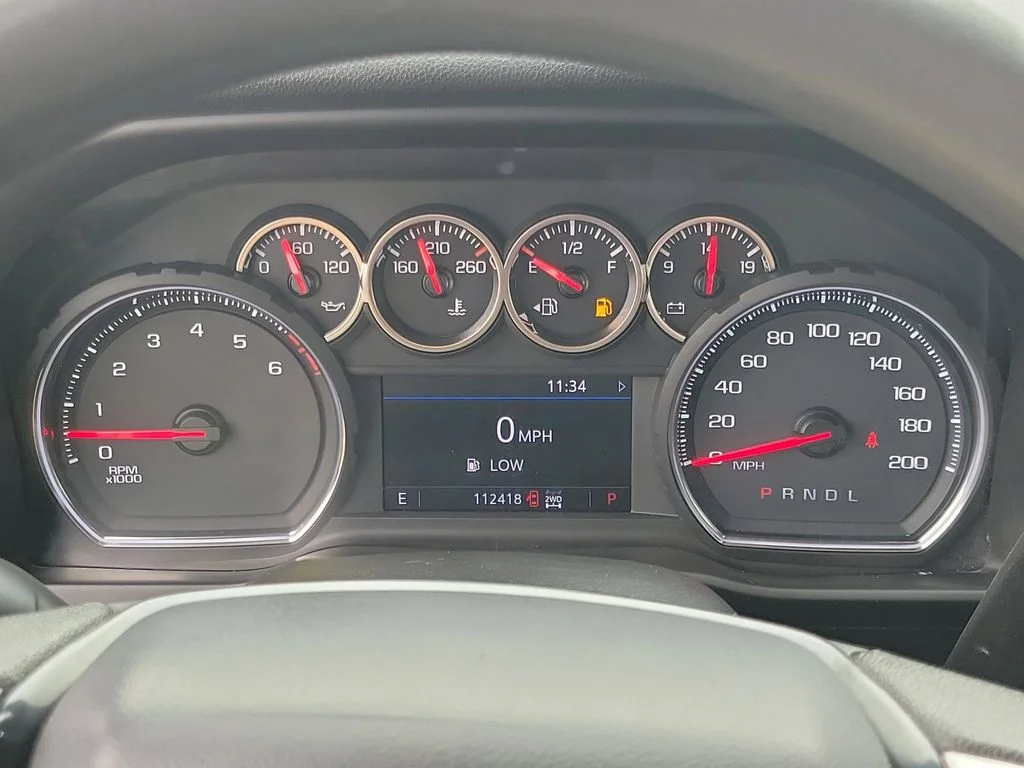 Used 2020  Chevrolet LT image 25
