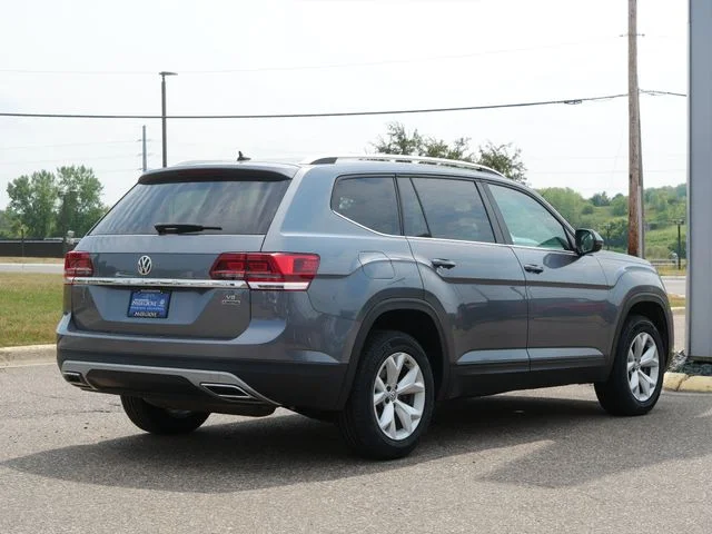 Used 2018 Gray Volkswagen Launch Edition image 7