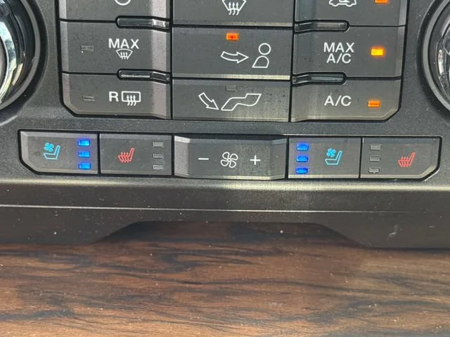 Used 2019 Black Ford LARIAT image 30