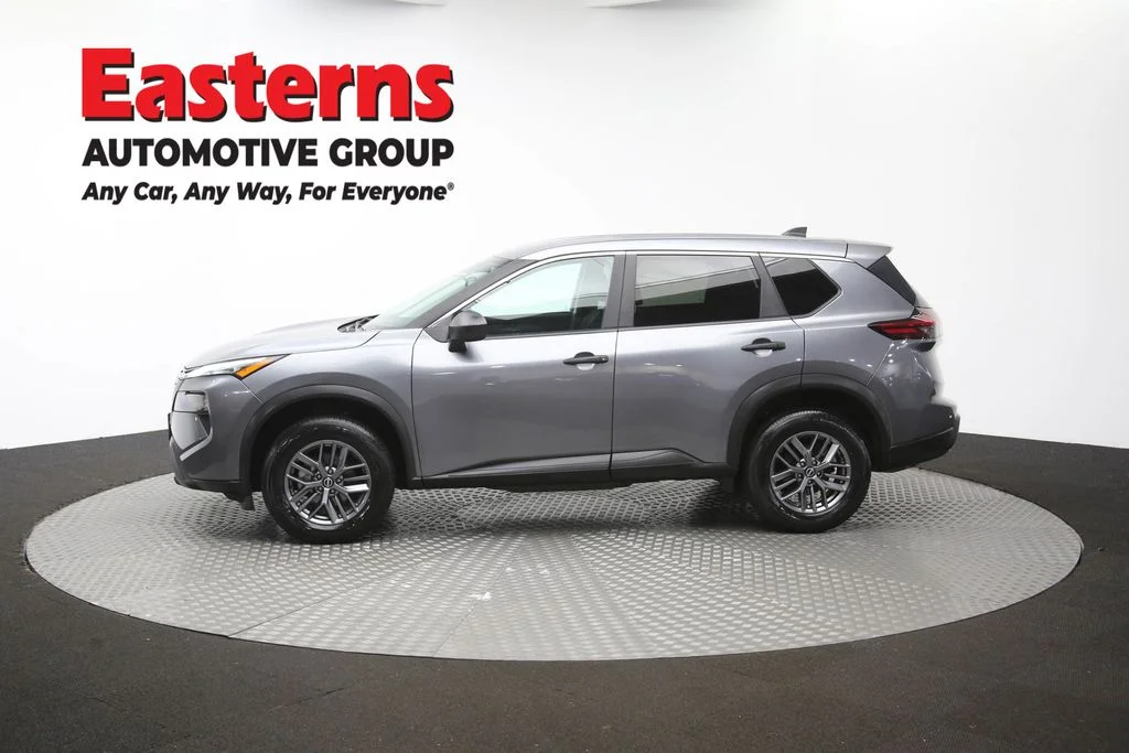 Used 2024 Gray Nissan S image 60