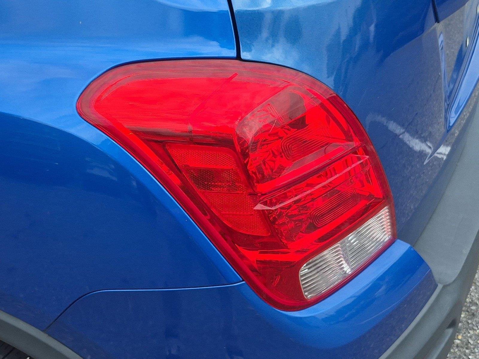 Used 2015 Brilliant Blue Metallic Chevrolet LT image 12