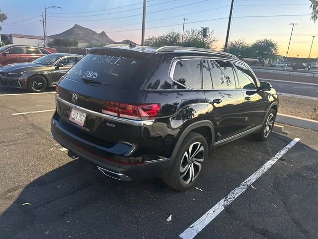 Used 2021 Deep Black Volkswagen 3.6L V6 SEL Premium image 8