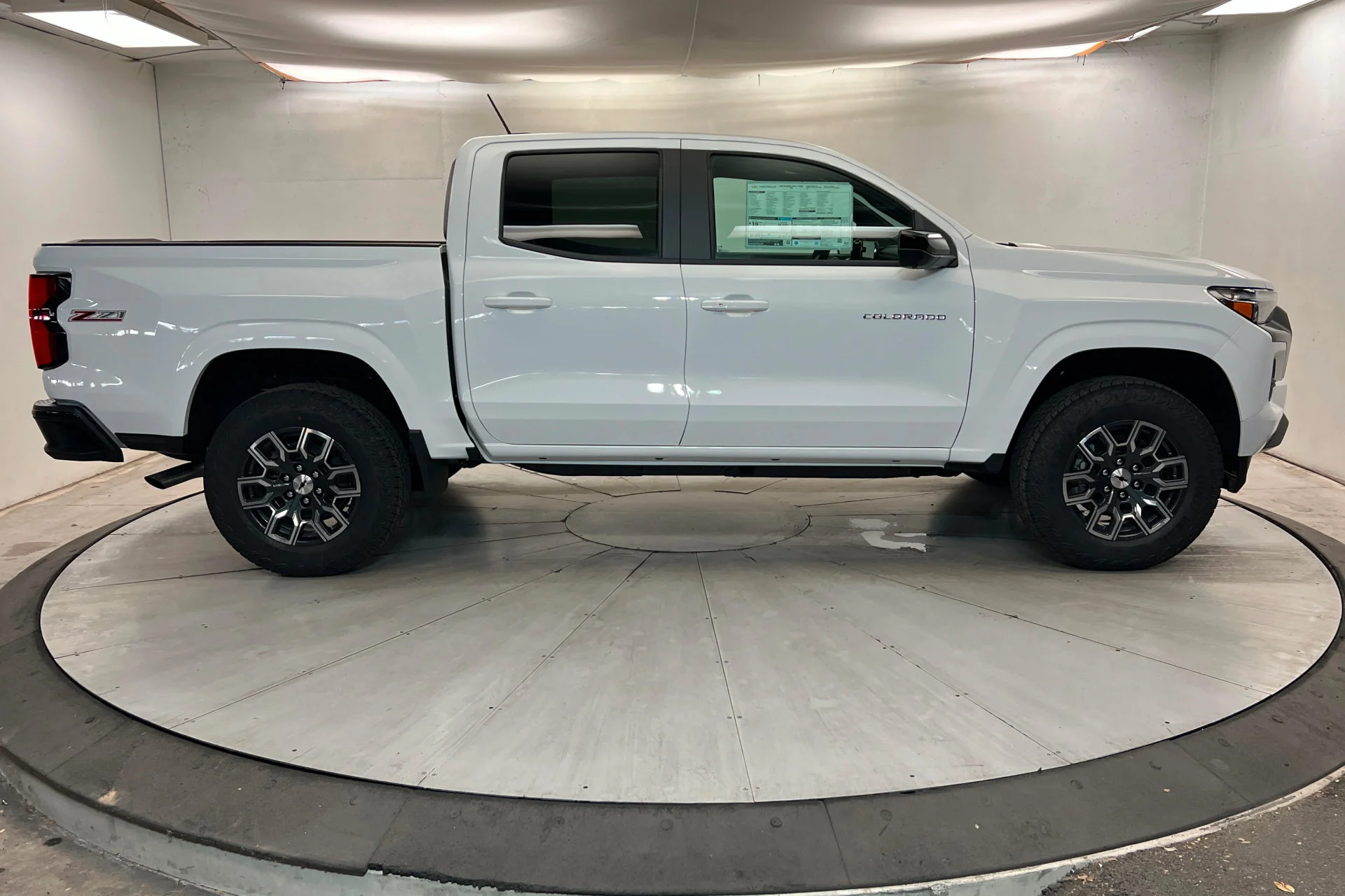 New 2026 Summit White Chevrolet Z71 image 6
