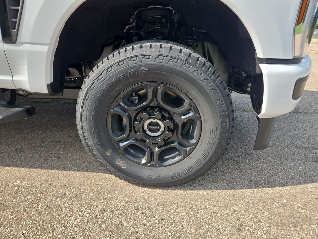 New 2026 Oxford White Ford F-250® XL image 20