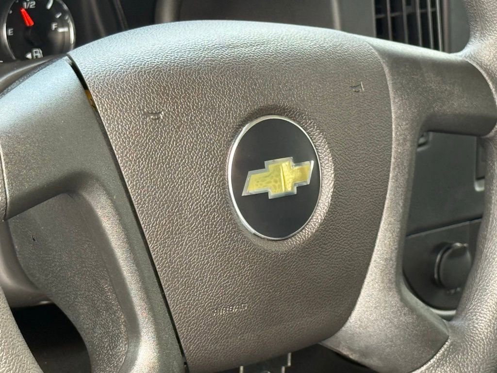 2025 Chevrolet Express Cargo Work Van - Photo 24