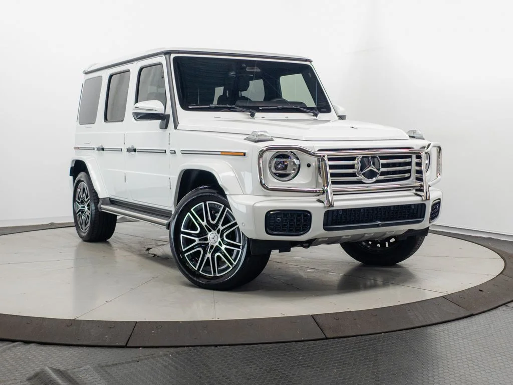 Certified Used 2025 Moonlight White Metallic Mercedes-Benz G 550 image 1