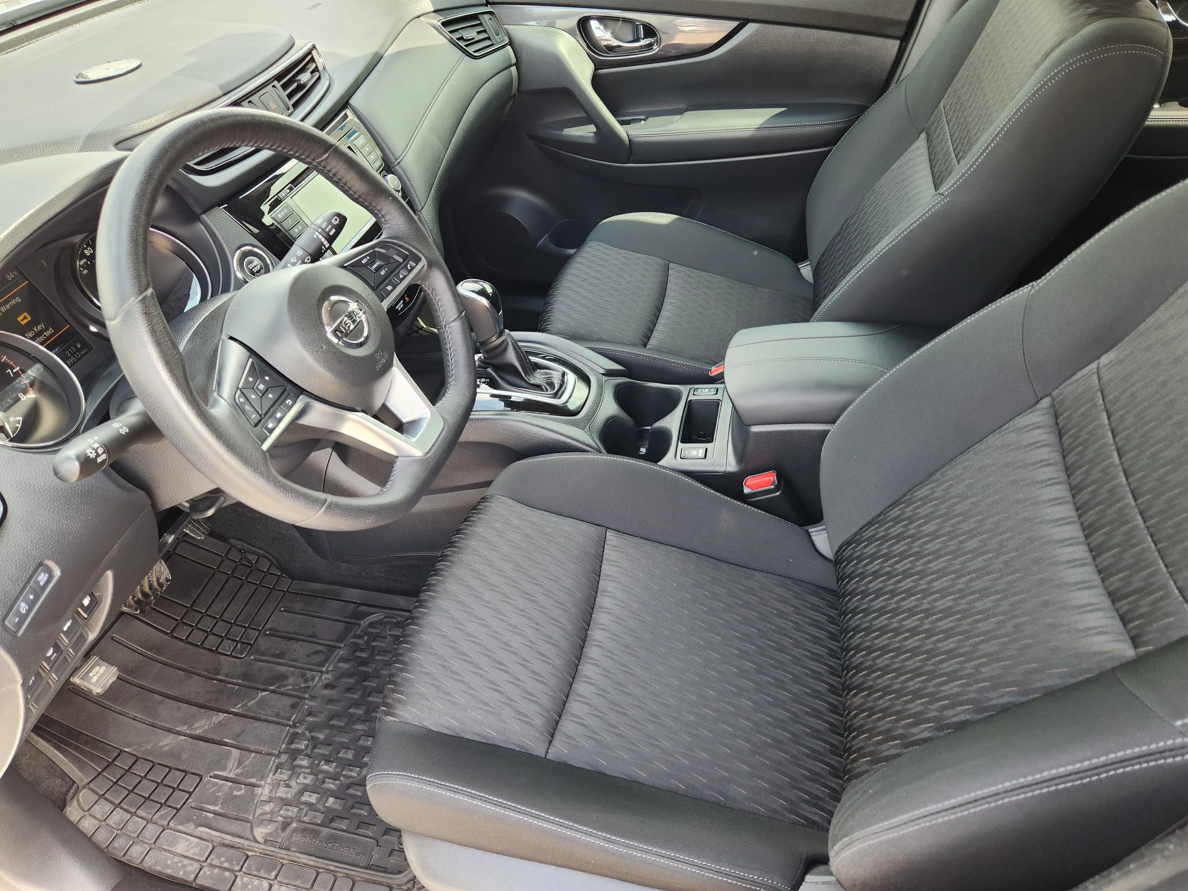Used 2019 Brilliant Silver Metallic Nissan SV image 13