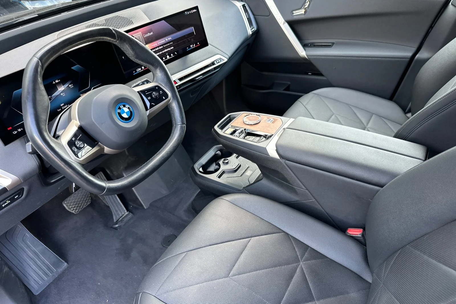 Certified Used 2024 Black Sapphire Metallic BMW xDrive50 image 9