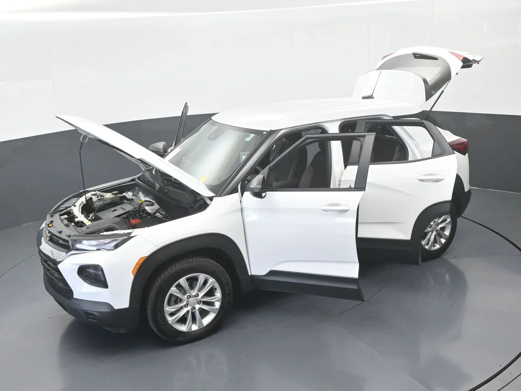 Used 2023 Summit White Chevrolet LS image 58