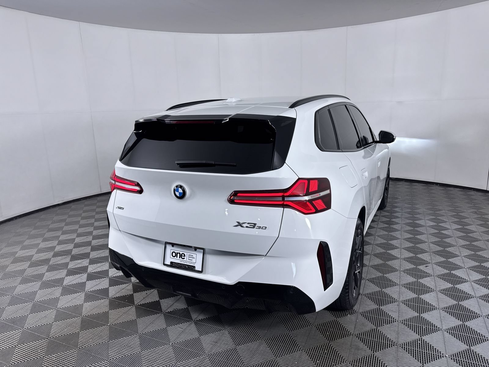 Used 2026 Alpine White BMW 30 xDrive image 24