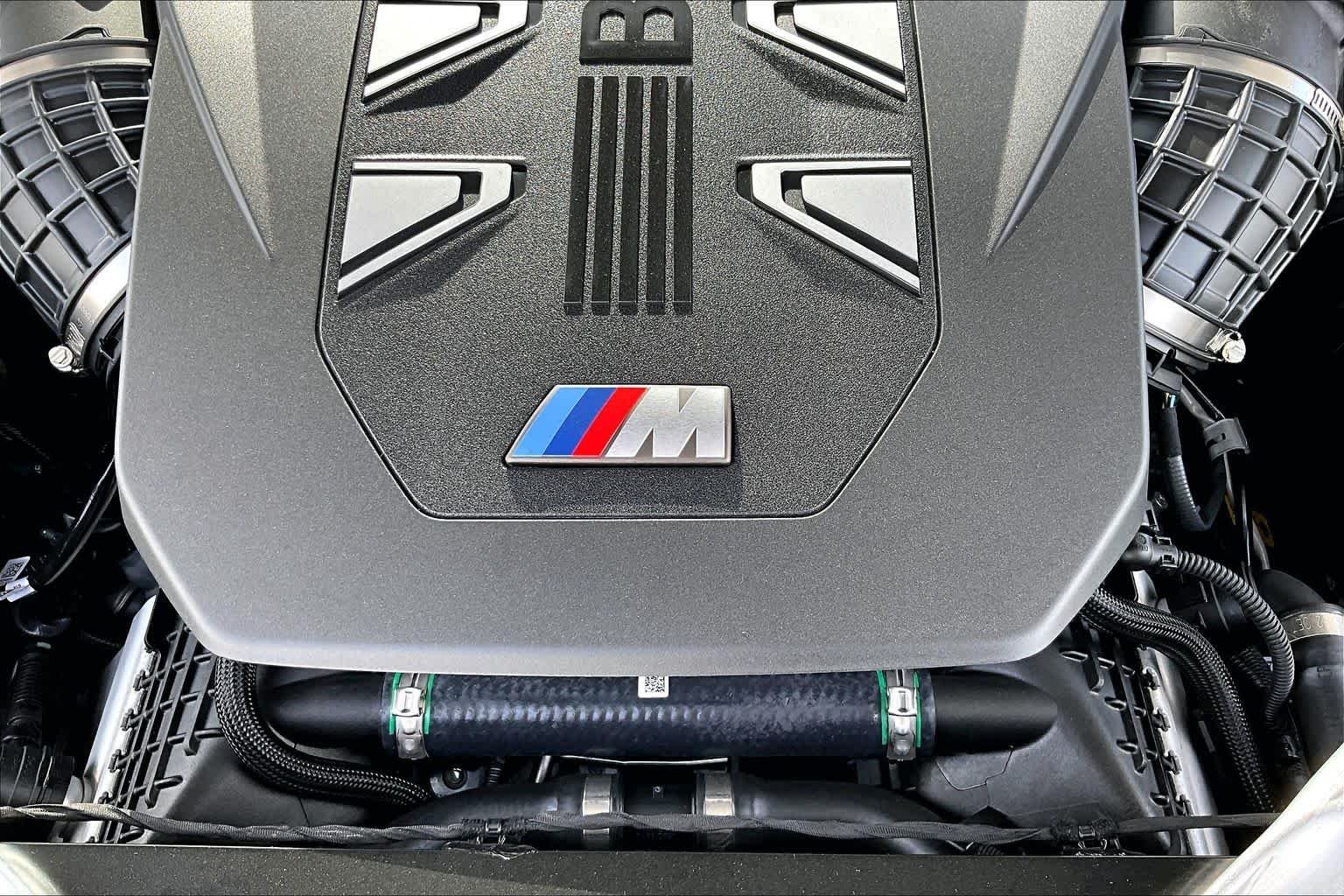New 2026 Alpine White BMW M60i image 17