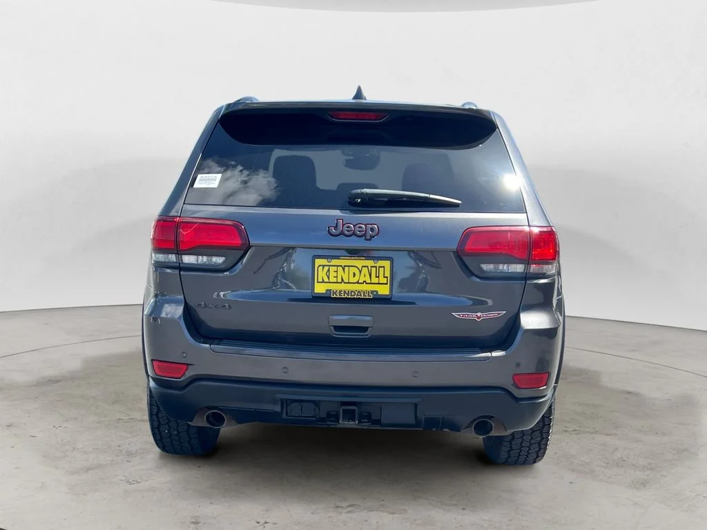 Used 2021 Gray Jeep Trailhawk image 6