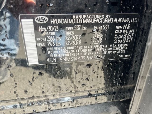 Used 2023 Black Hyundai SE image 13