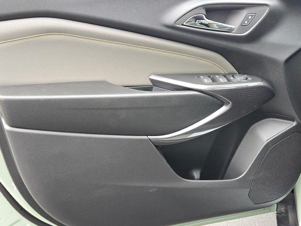 2026 Chevrolet Trax Activ - Photo 17