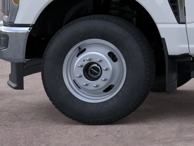New 2026 Oxford White Ford F-350® XLT image 19