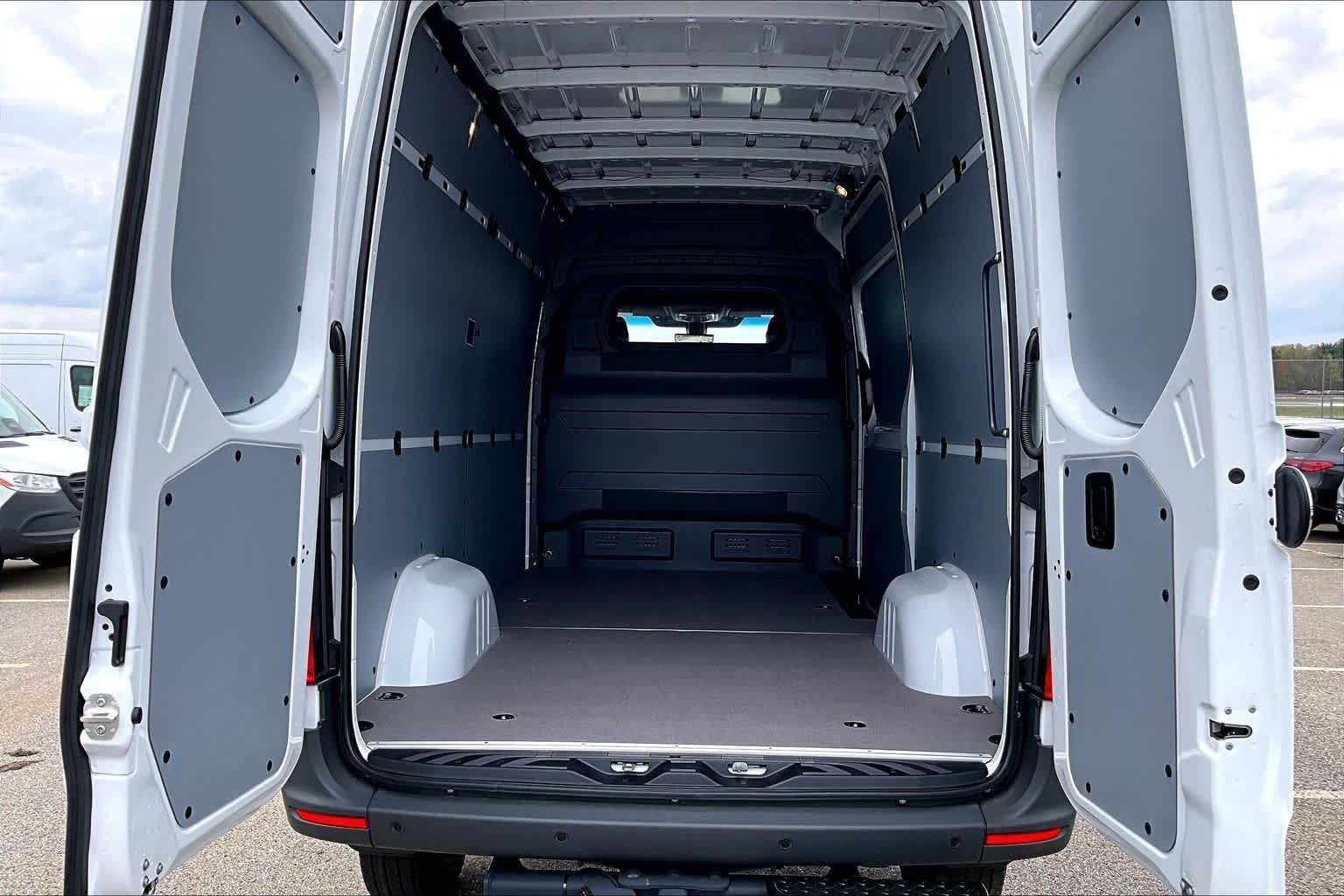 2026 Mercedes-Benz Sprinter Cargo Van Base - Photo 19