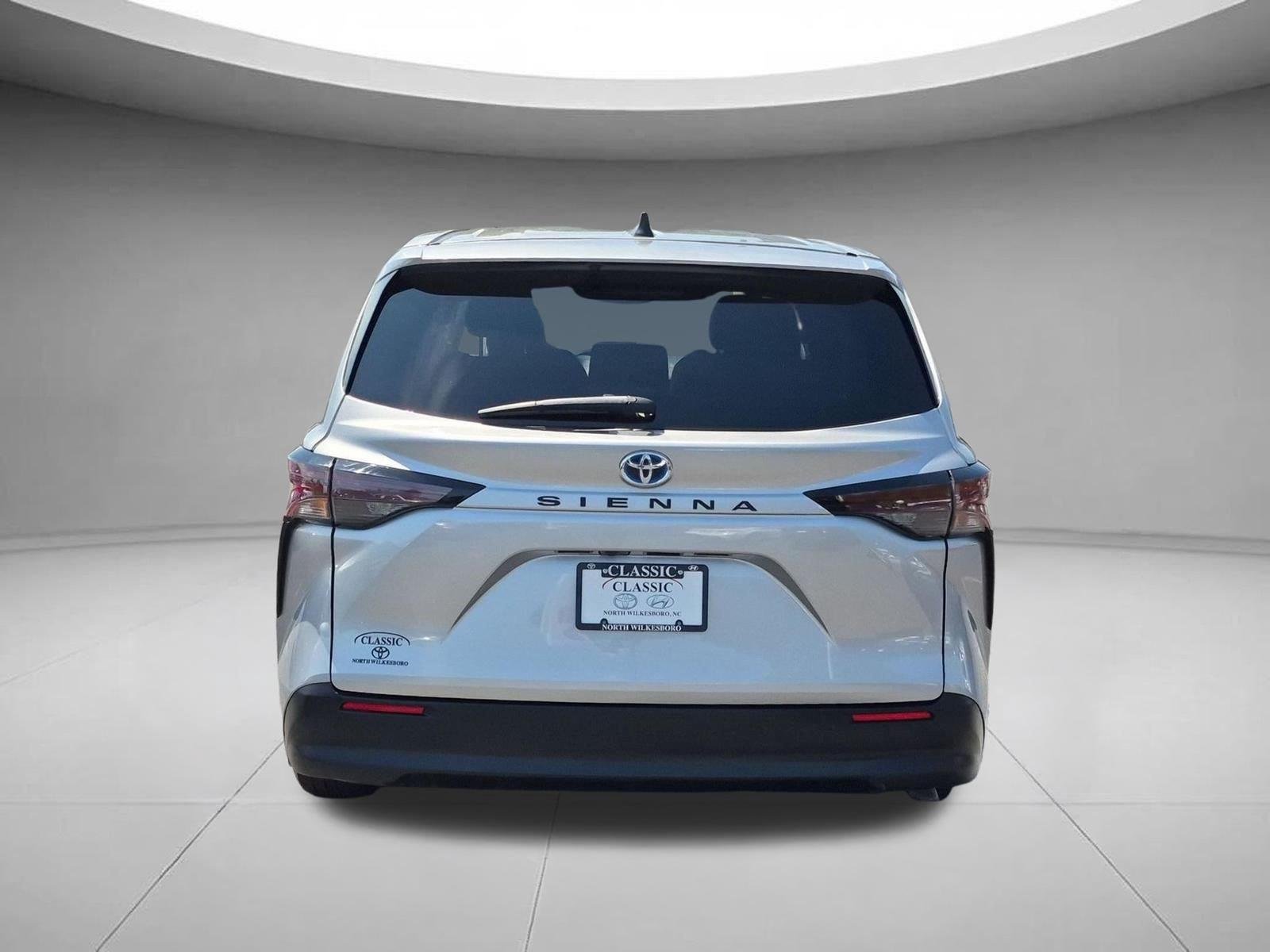 Used 2024  Toyota LE image 4