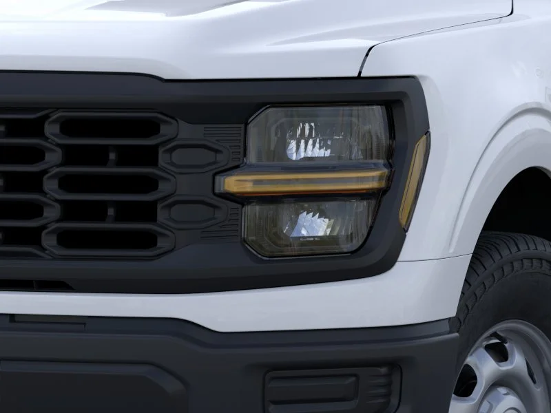 New 2026 Oxford White Ford XL image 18