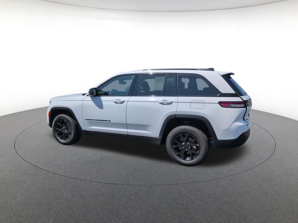 Certified Used 2025 White Jeep Altitude image 12