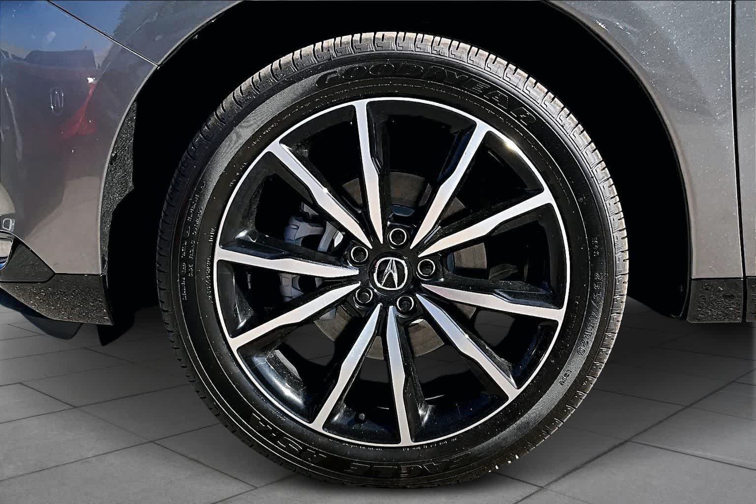 New 2026 Liquid Carbon Metallic Acura w/A-Spec Advance Package image 11
