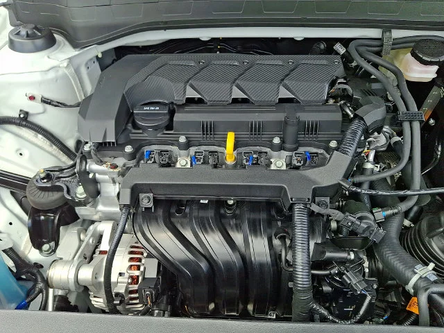 New 2026 White Hyundai SE image 19