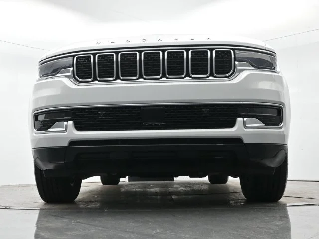 Used 2023 Bright White Clearcoat Jeep 4DR 4WD image 28