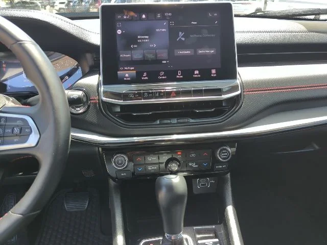 Certified Used 2022 Silver Jeep Trailhawk image 9