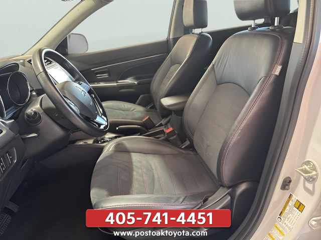 Used 2023 White Mitsubishi 2.0 LE image 29