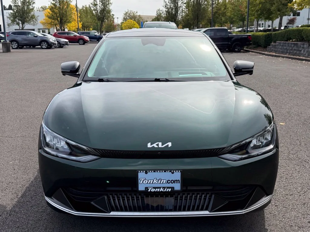 Used 2023 Deep Forest Green Kia GT-Line image 3