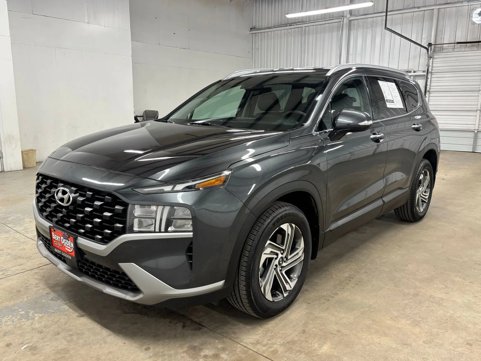 Used 2023 Gray Hyundai SEL image 3