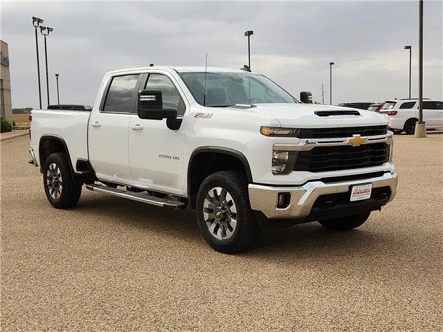 Used 2025 Summit White Chevrolet LT 4x4 Crew Cab 6.75 ft. box 159 in. WB image 6
