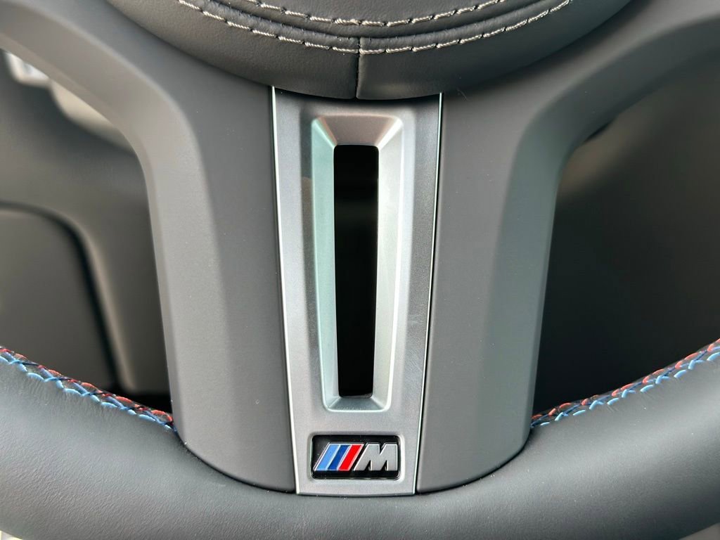 2026 BMW X5 M60i - Photo 33