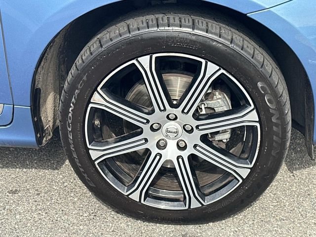 Used 2015 Blue Volvo T6 image 11