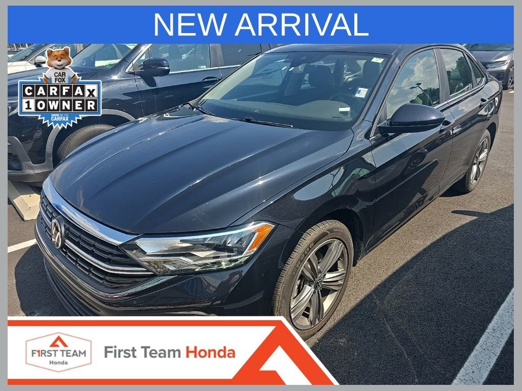 Used 2024 Blue Volkswagen 1.5T SE image 1