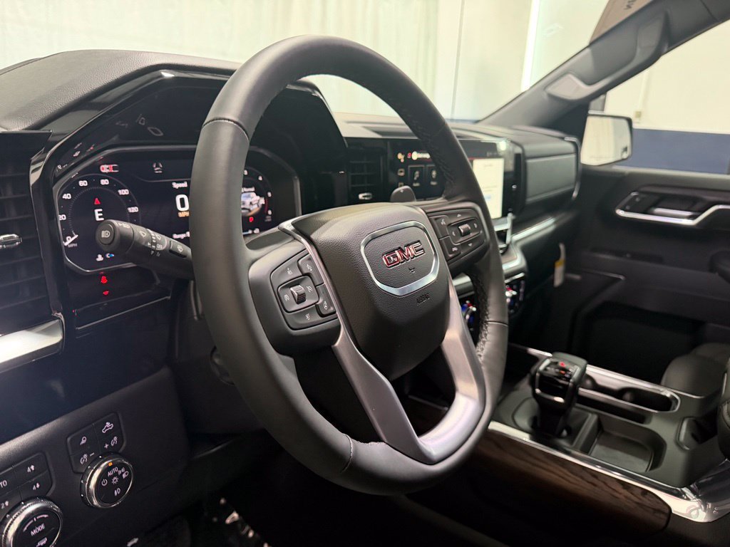 2026 GMC Sierra 1500 SLT - Photo 15