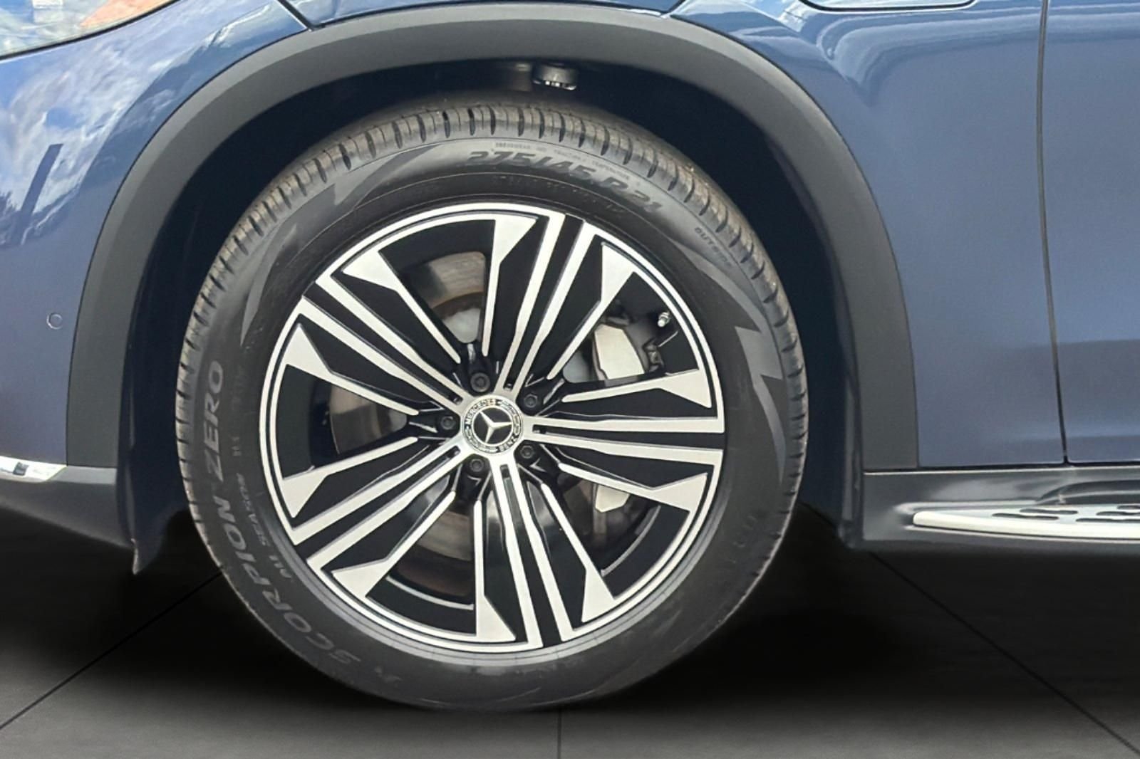 Certified Used 2024 Blue Mercedes-Benz 450 image 5