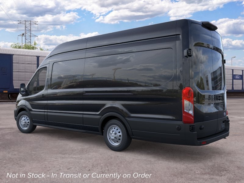New 2026 Agate Black Metallic Ford Base image 4