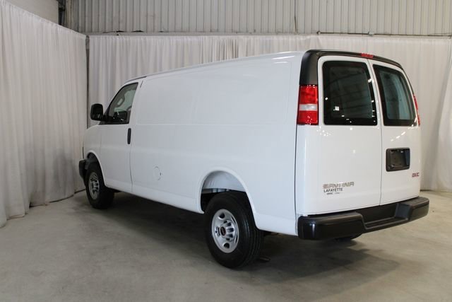 New 2026 Summit White GMC Work Van image 28